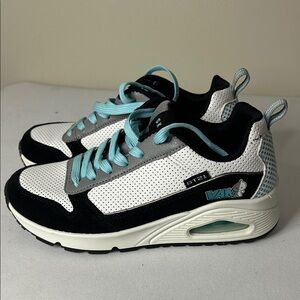 Skechers Kids' Black and Aqua BT21 VAN Sneakers size 6